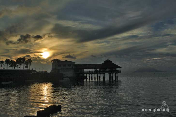 pantai manado sulawesi utara