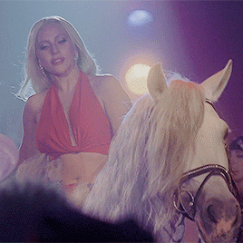 tumblr_nw9zdh2UDo1qff2ilo2_400.gif