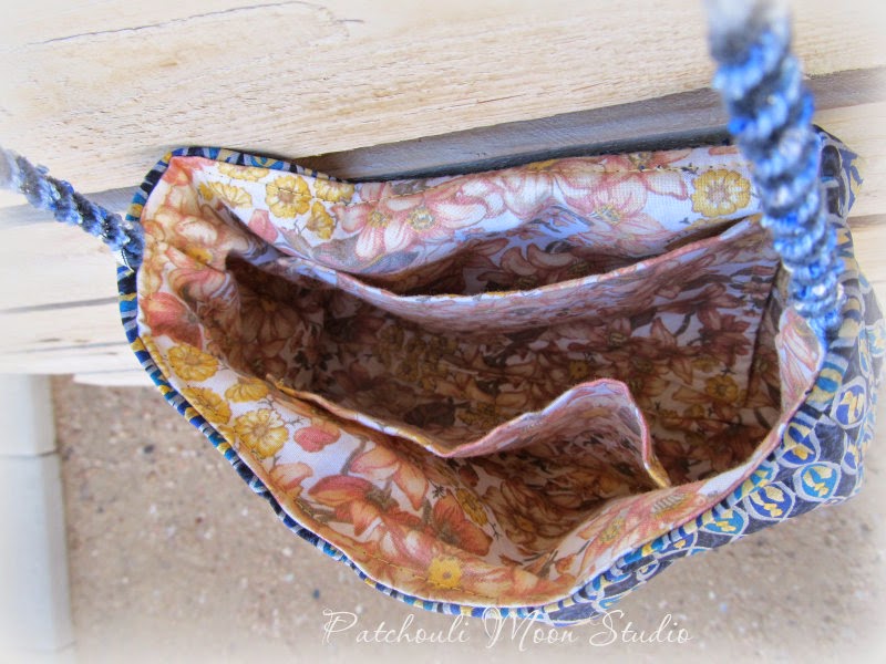 Patchouli Moon Studio~My Tie Bag