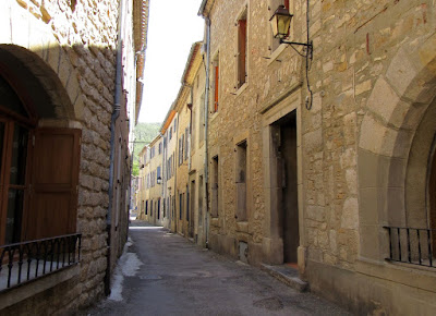 País-Cátaro-Francia Pueblo de Lagrasse. Ruta por los pueblos del País Cátaro. Francia