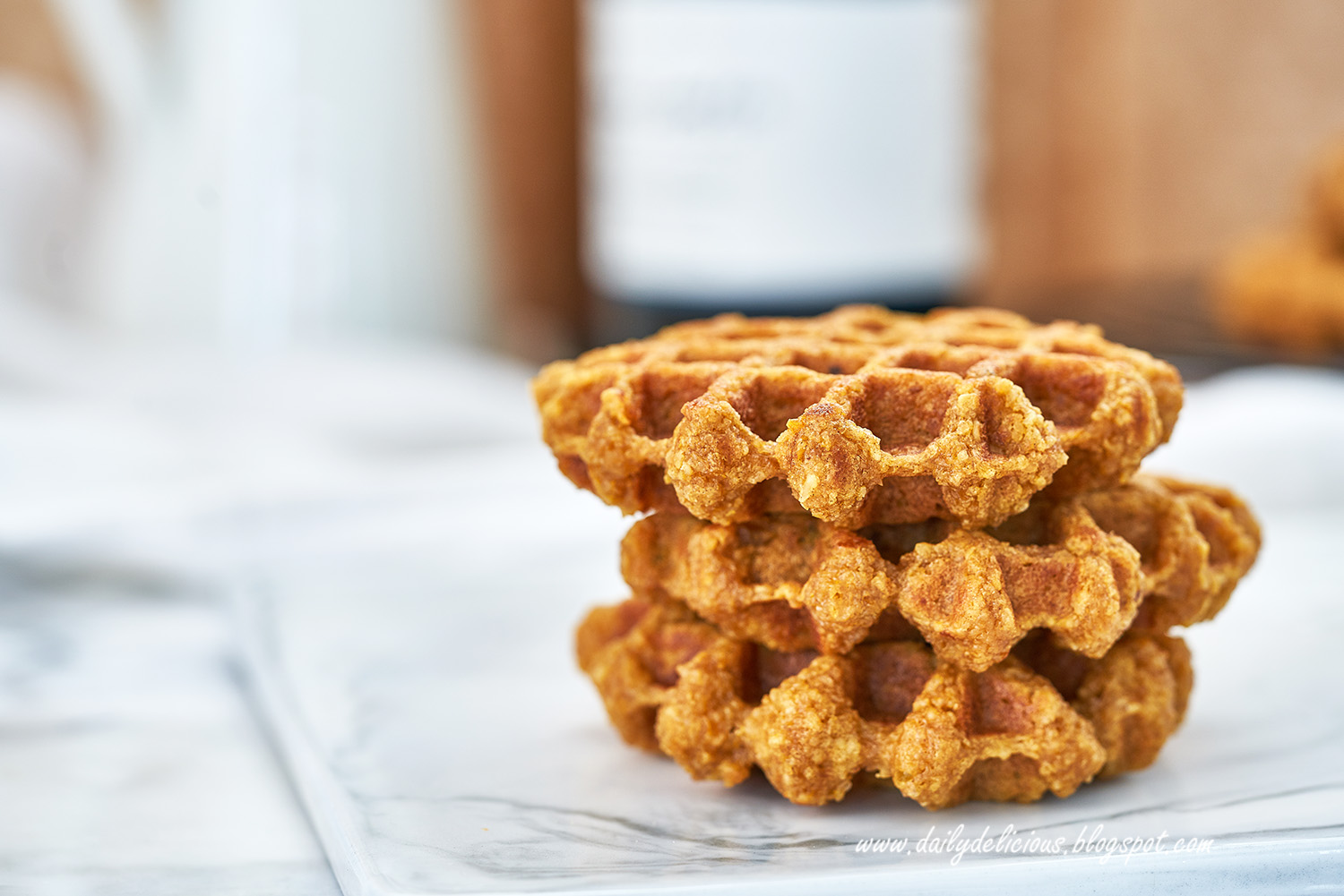 dailydelicious Vegan Oatmeal Pumpkin Waffles