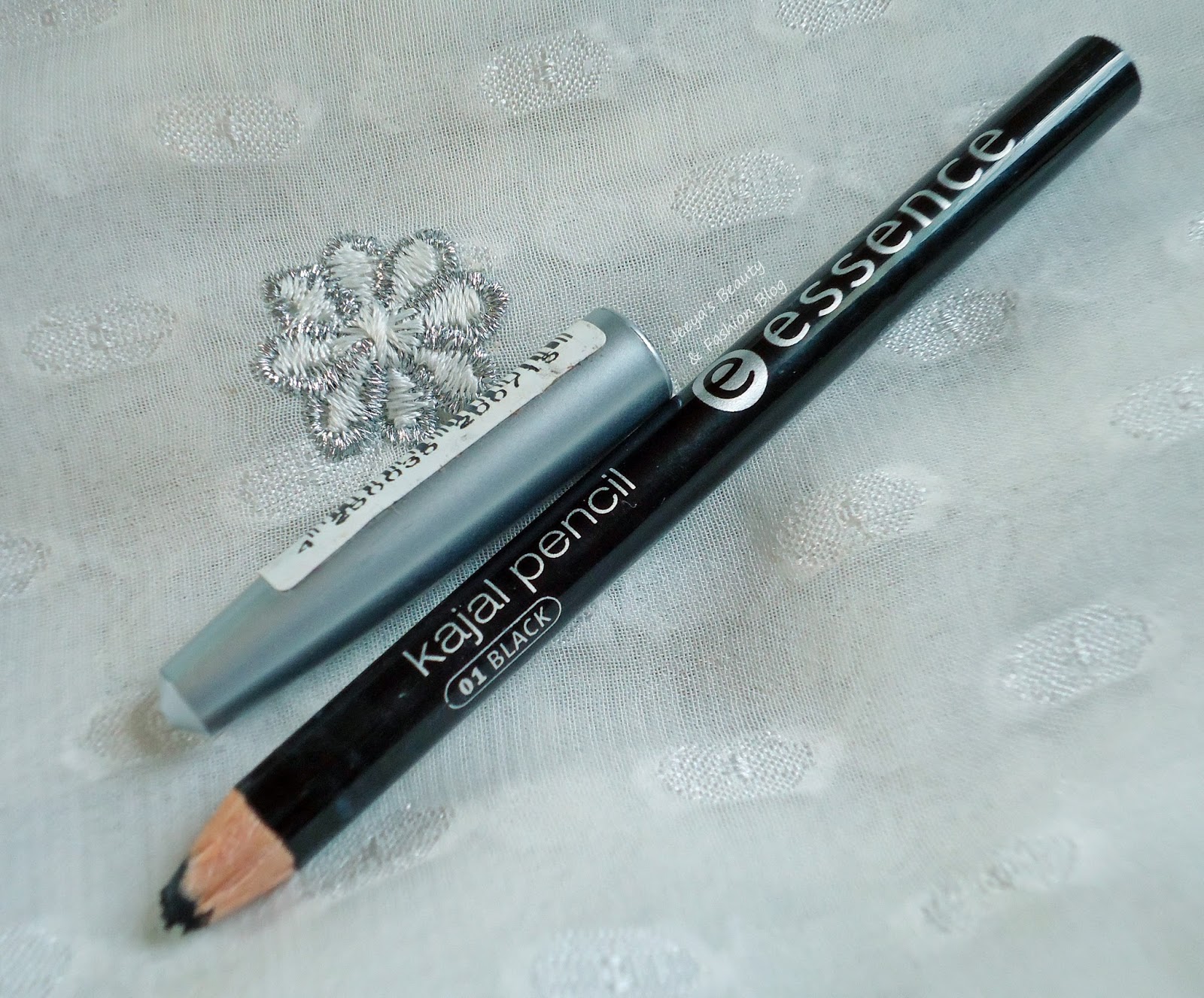 Jeeya's Beauty & Fashion Blog Essence Kajal Pencil In Black Review