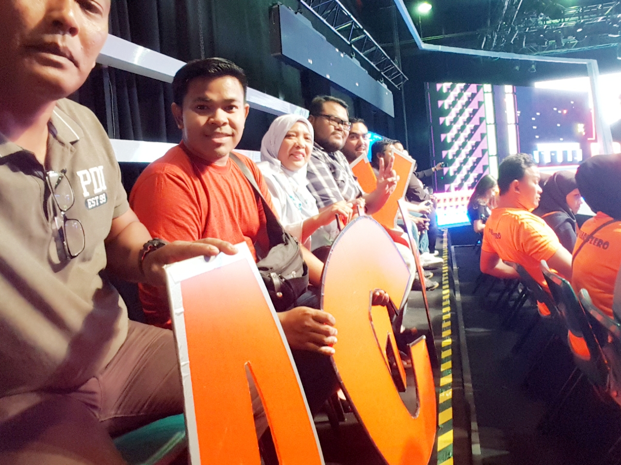 Bintang Bersama Bintang Minggu 4 panscyr