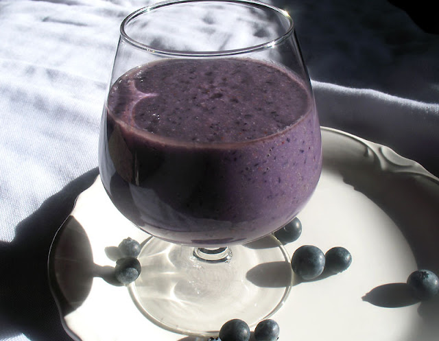 Pineapple Blueberry Smoothie