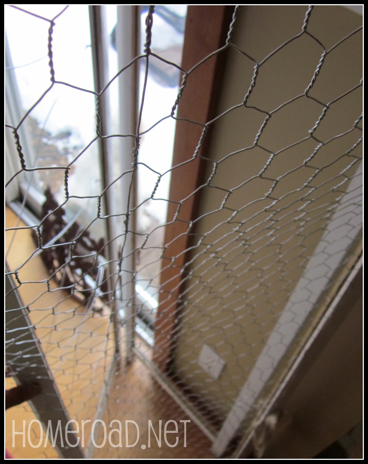 How to Create a Chicken Wire Screen Room Divider