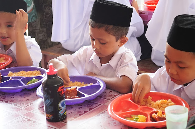 Pak Uban, Sesepuh yang Mau Membeberkan 3 Rahasia Panjang Umur, Wahai Saudaraku Ketahuilah Hal Ini! Pak Uban, Sesepuh yang Mau Membeberkan 3 Rahasia Panjang Umur, Wahai Saudaraku Ketahuilah Hal Ini!