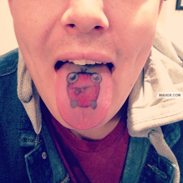 23 Contoh Gambar Tattoo Di Lidah Top Banget, Asli Tato Aneh Dan Unik Versi Wahok 23 Contoh Gambar Tattoo Di Lidah Top Banget, Asli Tato Aneh Dan Unik Versi Wahok