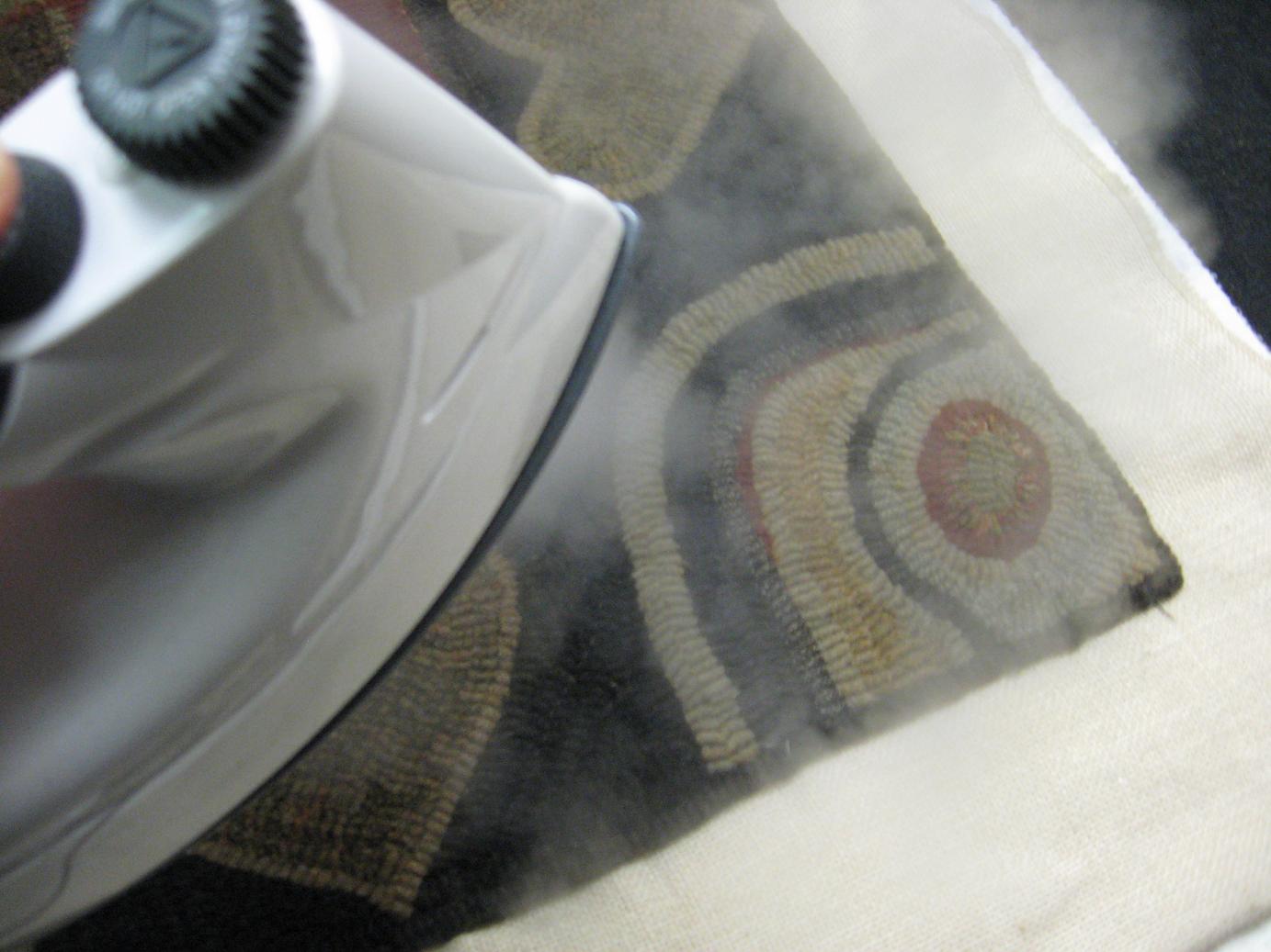 Kris Miller from Spruce Ridge Studios Rug of the Day (and a demo on