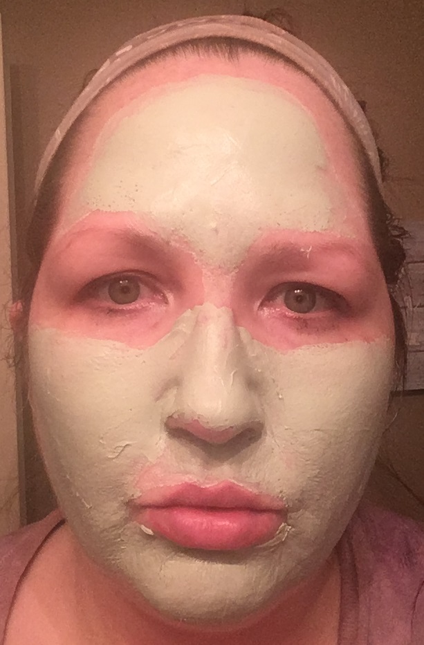 I Am THE Makeup Junkie Review Queen Helene Mint Julep Scrub & Mint Julep Mask QueenHelene 