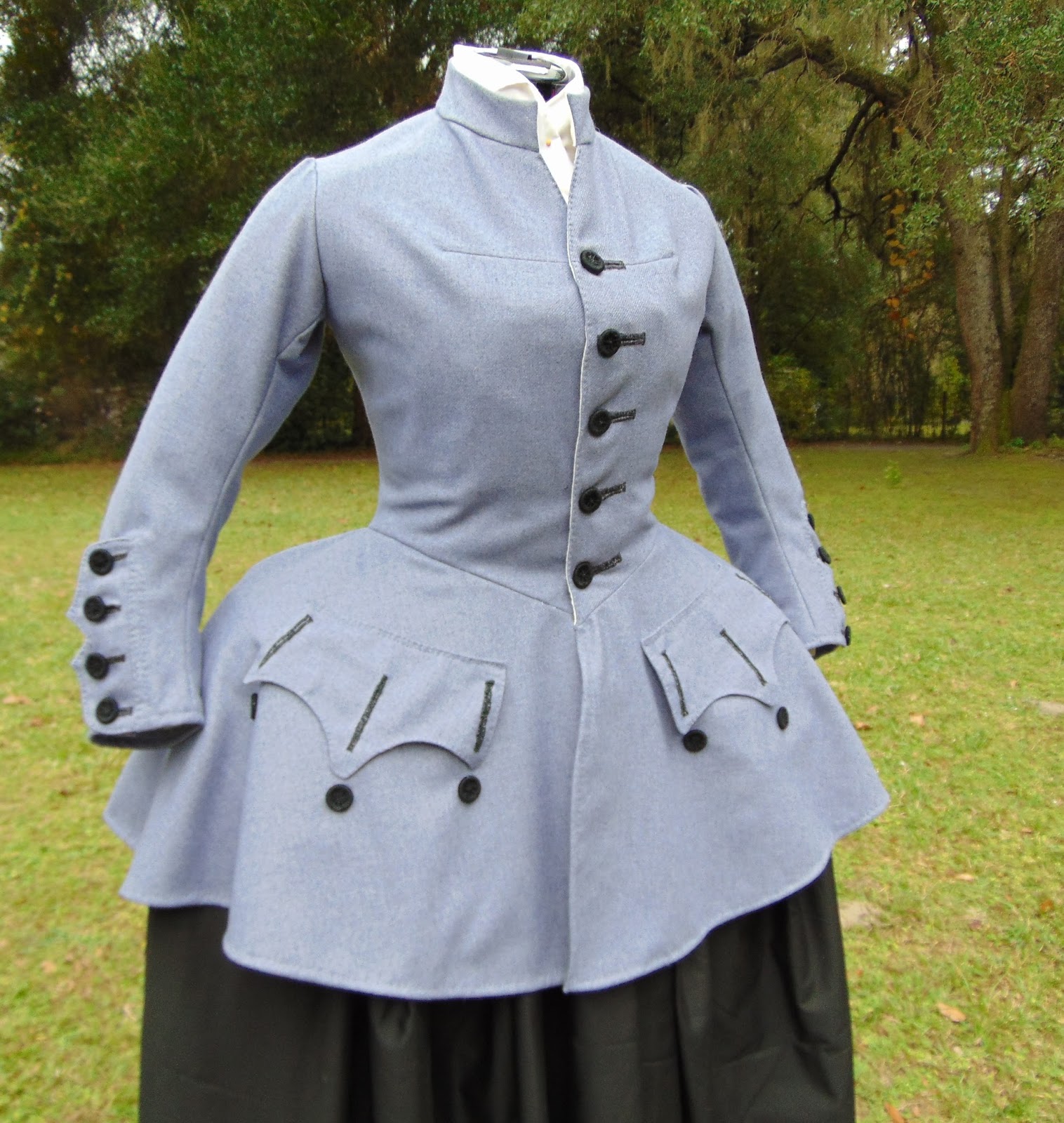The Antique Sewist: 1750 Riding Habit - Waugh Diagram XXXI