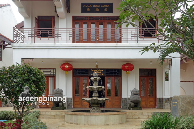 perpustakaan gus dur taman budaya tionghoa tmii jakarta