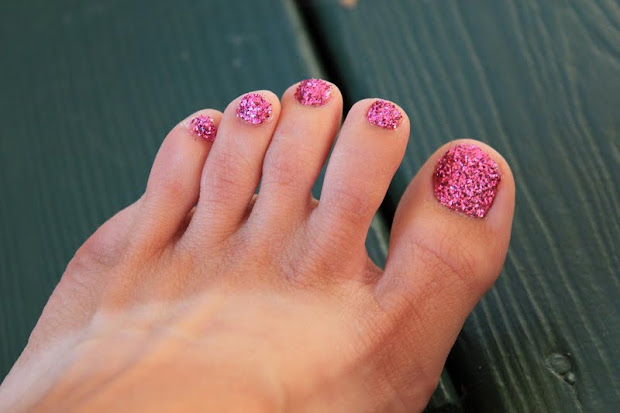muddy princess glitter toes