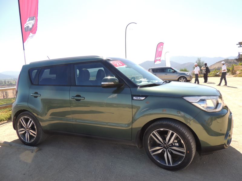 TKSB 2014 KIA SOUL 1.6L EX FULL IN KALE GREEN FROM SANTIAGO, CHILE (8