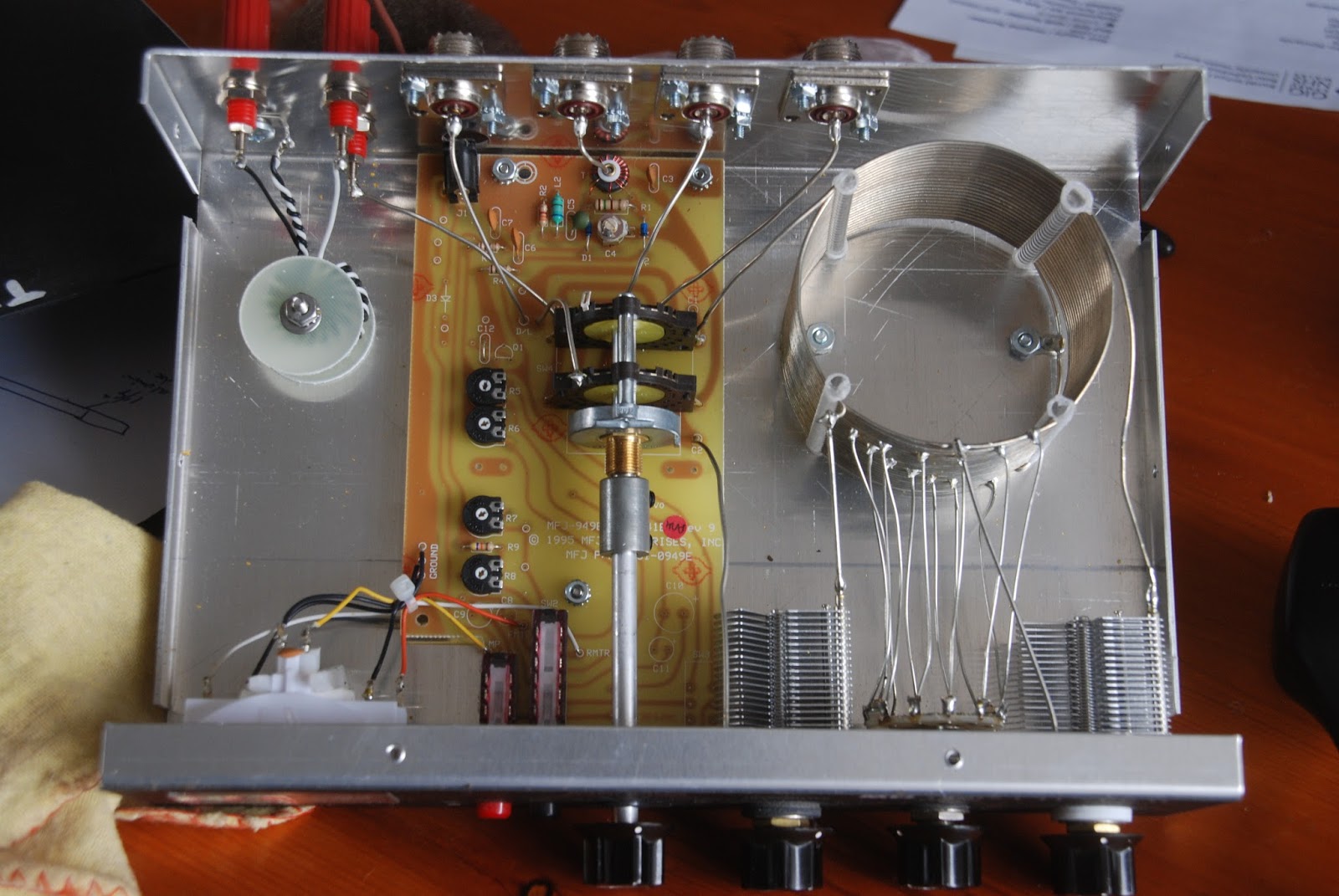 Real-World Amateur Radio: MFJ 941E ATU - Replacing That Pesky SWR Light