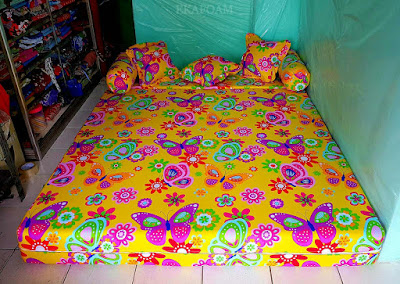 Sofa bed inoac 2016 motif yellow butterfly / KUPU KUNING Sofa bed inoac 2016 motif yellow butterfly / KUPU KUNING