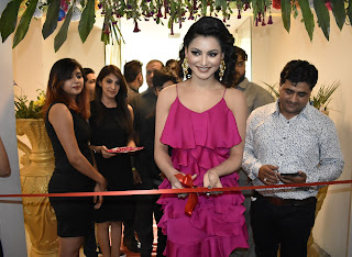 Gorgeous Urvashi Rautela in Cover Story and MiRA by Radhika Jain Jewellery Gorgeous Urvashi Rautela in Cover Story and MiRA by Radhika Jain Jewellery