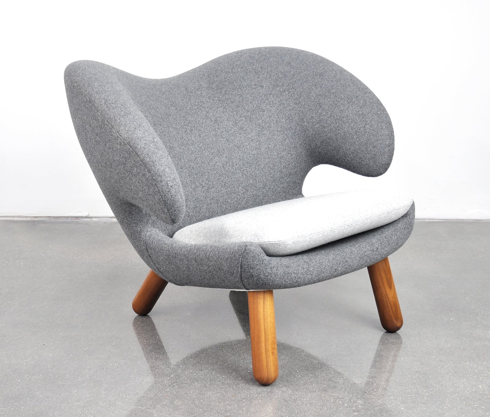 SELECT MODERN: Finn Juhl Grey Pelican Chair