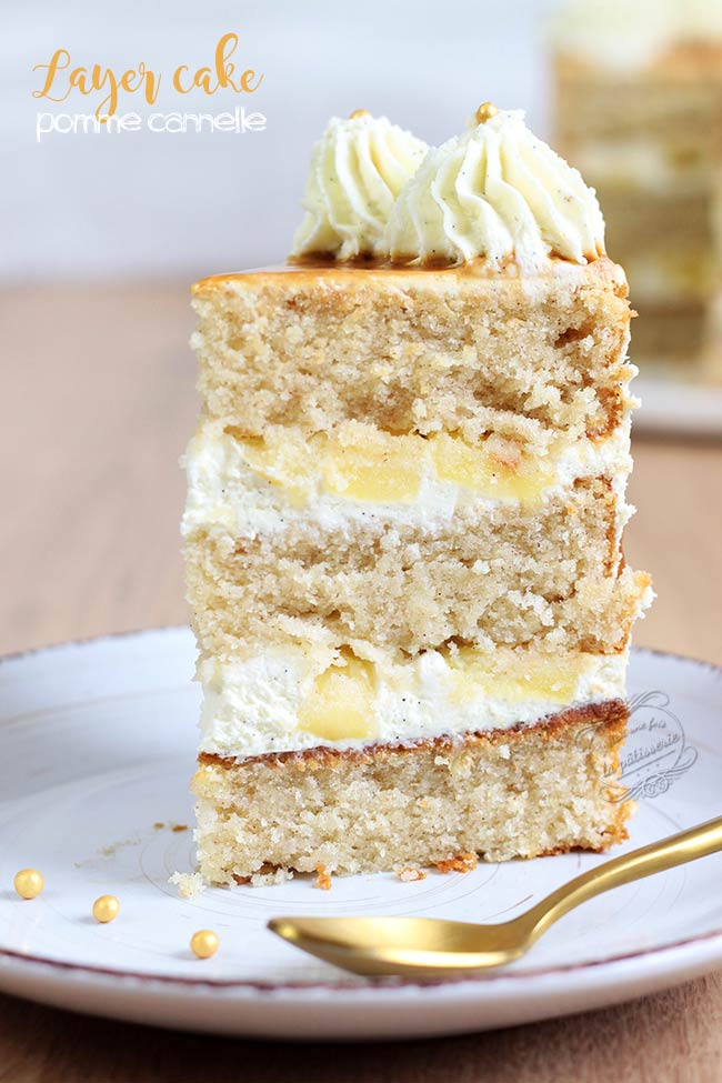 Layer cake aux poires et caramel