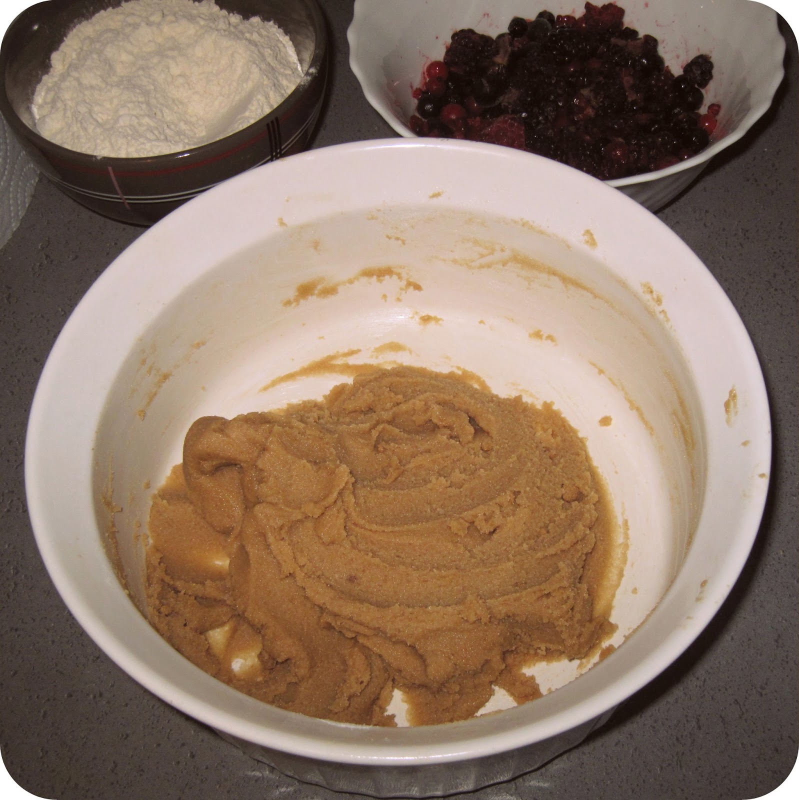 NedjmaOnline: Cookies au fruits rouges inspiration Pierre Hermé