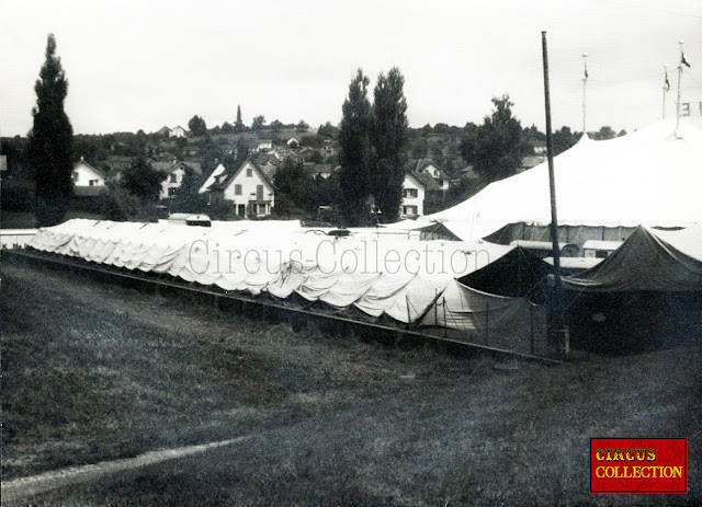 Chapiteau et tentes écuries du Cirque National Suisse Knie