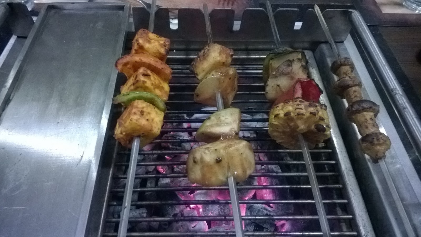 Foo(d)octor COAL BARBECUE VELACHERY