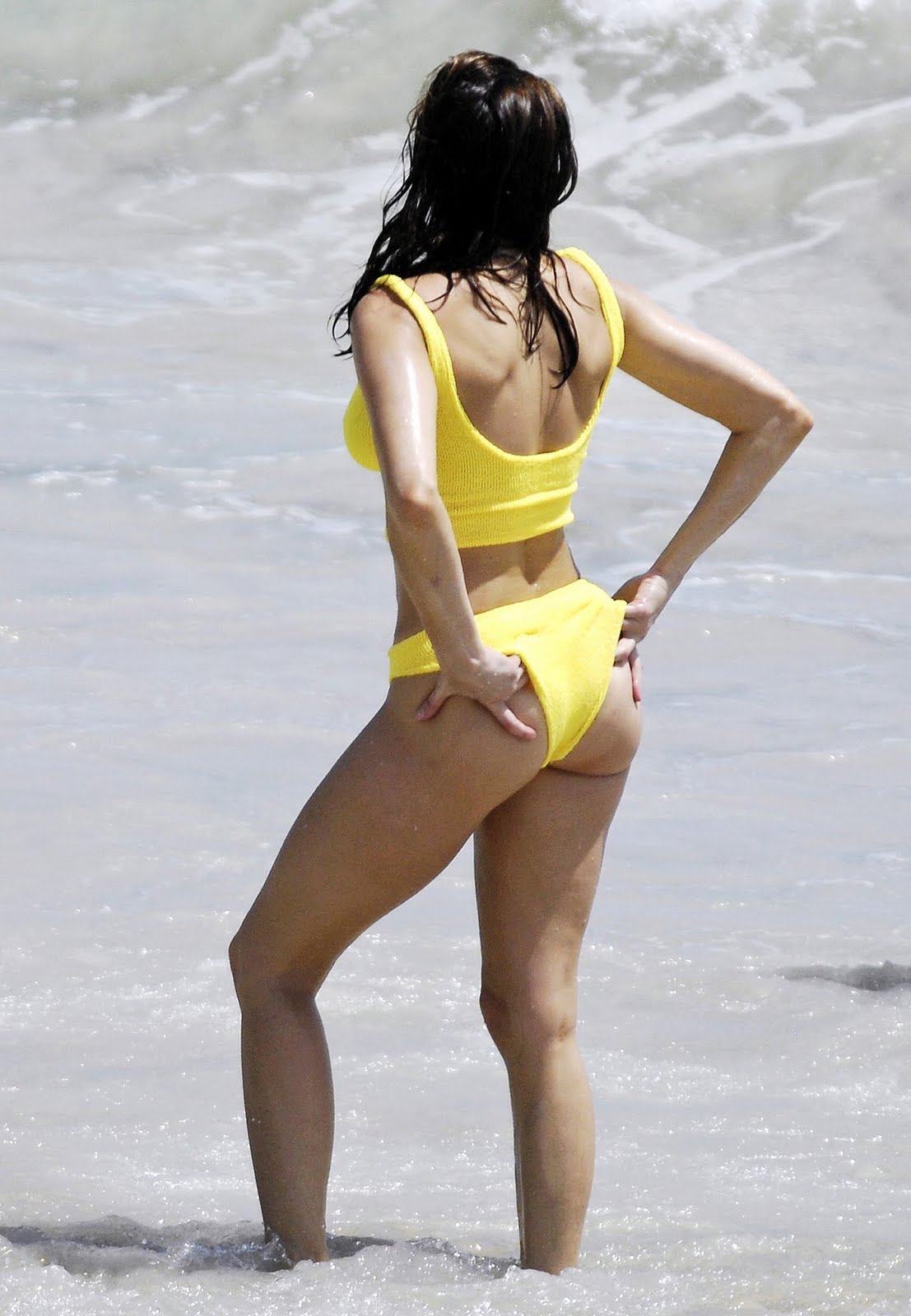 Stephanie Seymour In Yellow Bikini Hot Film Actress Wallpapers Hot