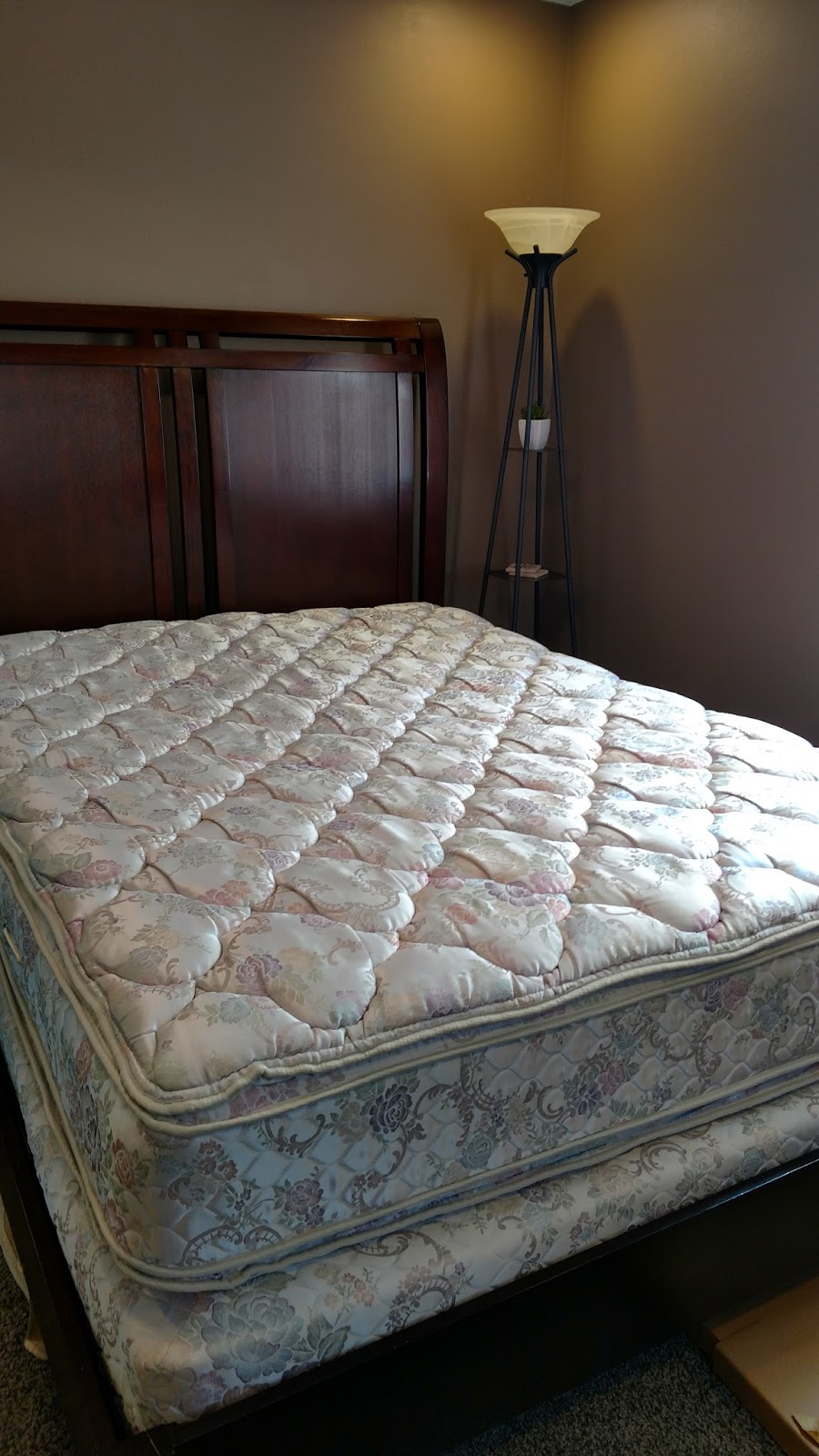Little House On The Corner Bedroom Upgrade Tuft Needle Mint I Just Like To Doent Things This And Wanted Share Our Experience In Case Anyone Else Is A