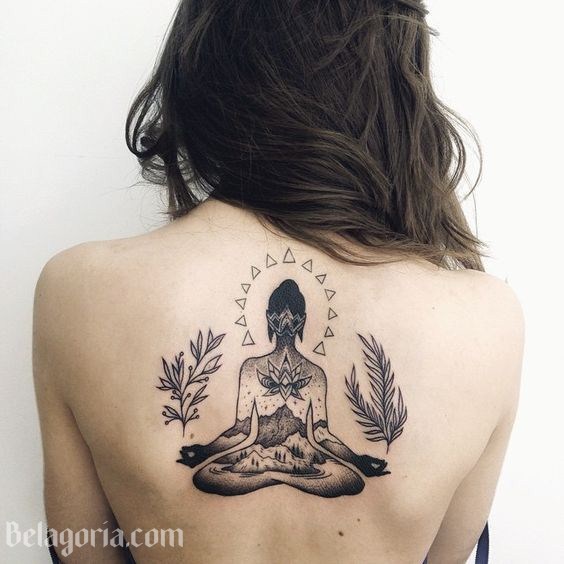 Un tatuaje budista para mujer