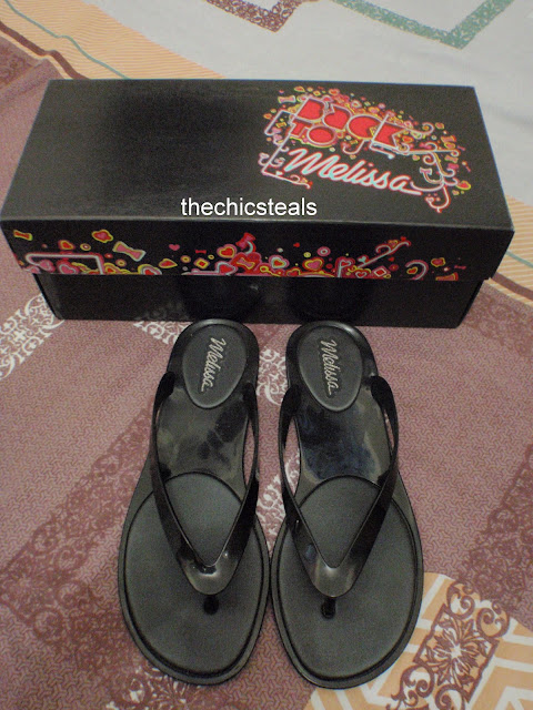 THE CHIC STEALS: Melissa Plastic Shoes