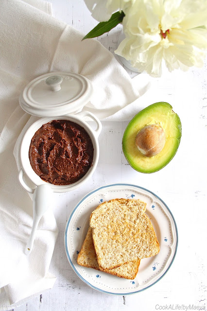Cook A Life! byMaeva • Pâte à tartiner avocat, cacao, noisettes (vegan)