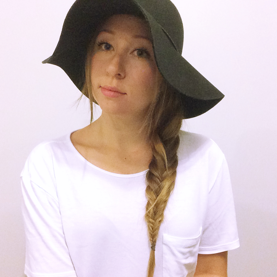 jacy joan Hair Hairstyles for Floppy Hats