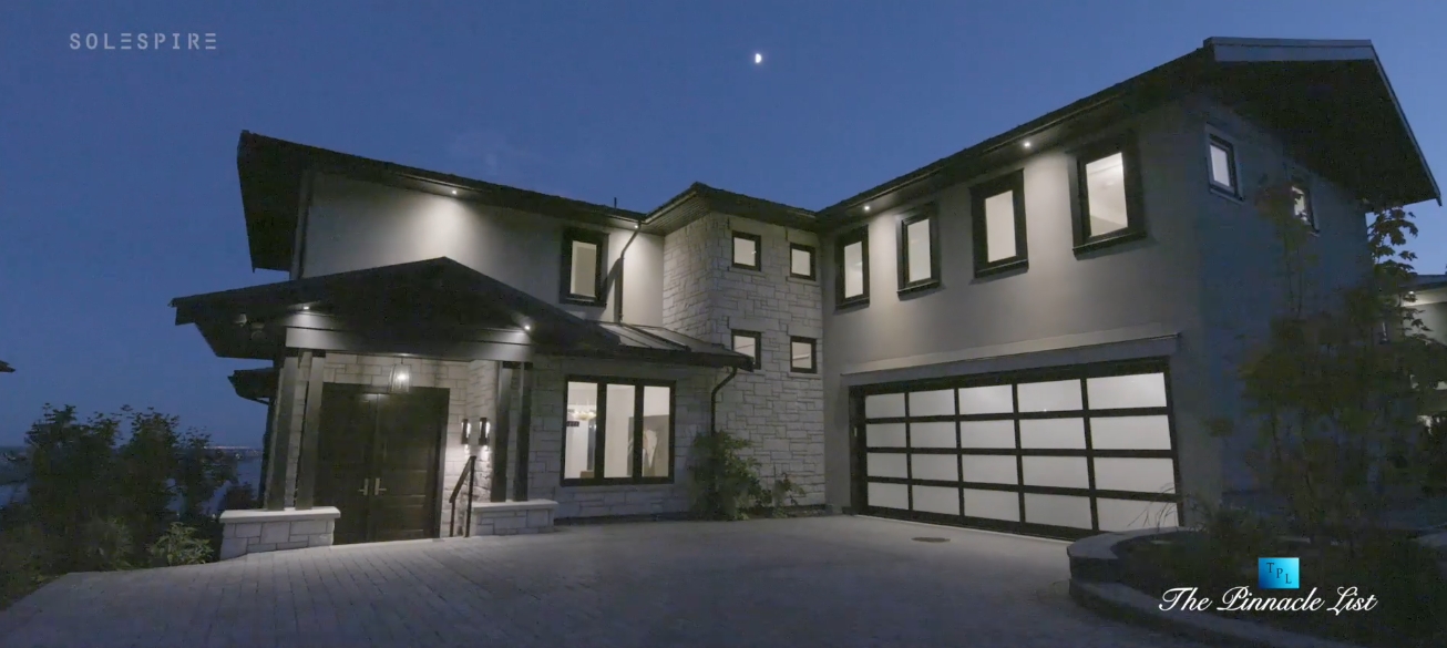 38 Photos vs. 2111 & 2121 Union Court , West Vancouver Luxury Homes Interior Design Tour