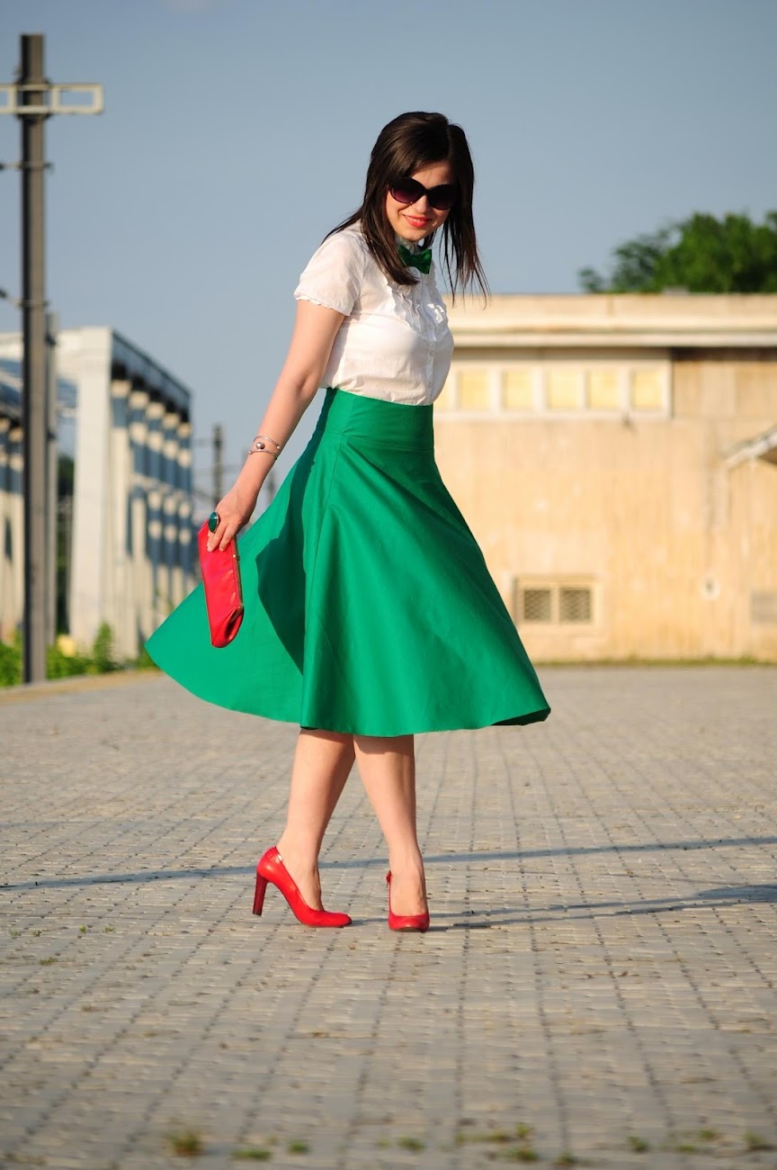 Miss Green: Green self made skirt