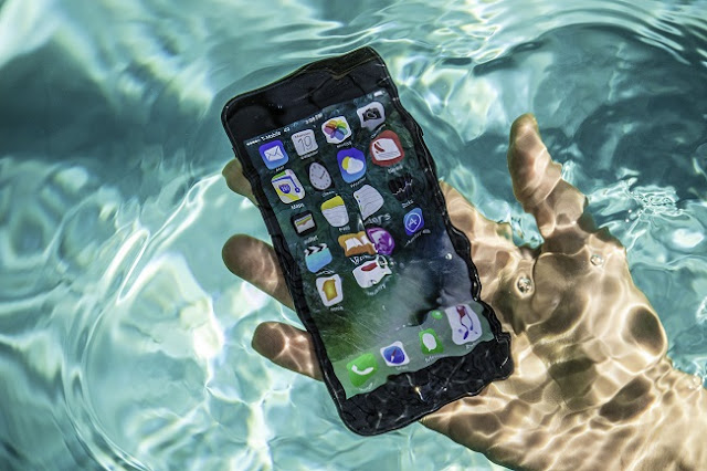 Diện thoại di động: Nếu rơi iPhone 7 xuống nước bạn phải nhớ điều này Image001