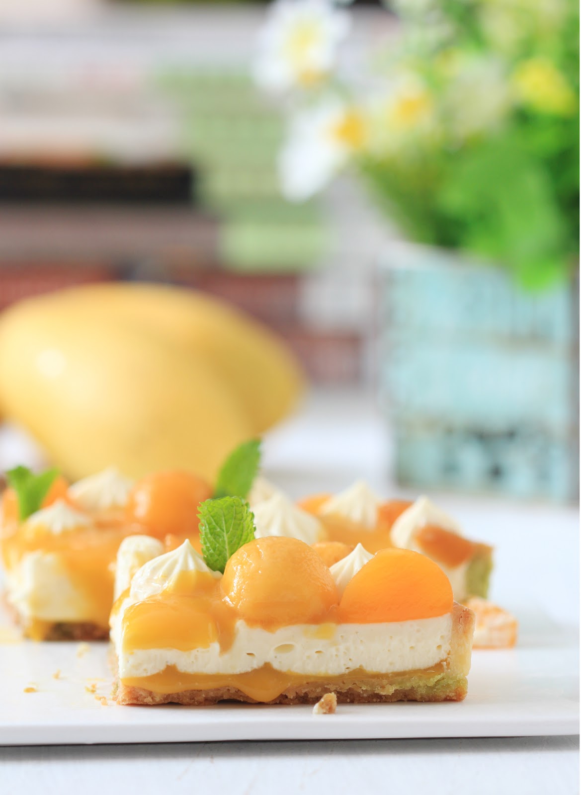Mango cream tart