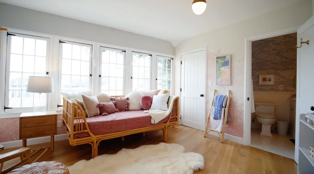 35 Interior Design Photos vs. 3438 Waverly Dr, Los Angeles Luxury Home Tour