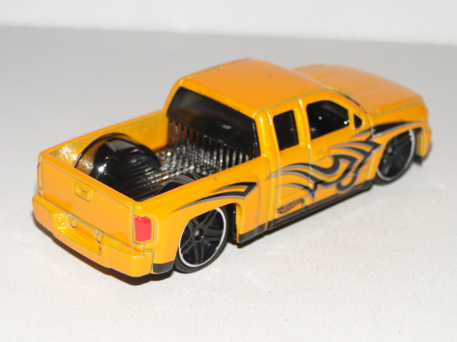Diecast CWB 1:64 Collection: Chevy Silverado
