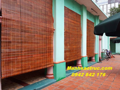 mành sáo trúc che nắng ngoài trời