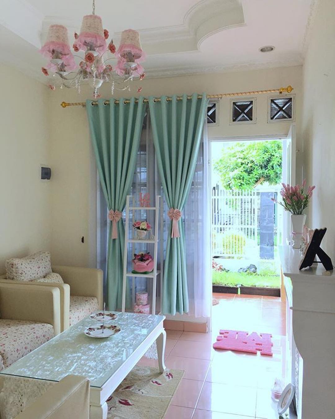 75 Kumpulan Kursi Ruang Tamu Shabby Chic Sisi Rumah Minimalis