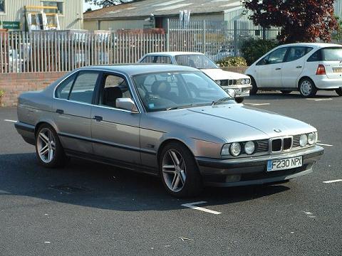 Bmw 525i вес