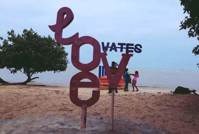 pantai_wates_Kaliori Pantai Pasir Putih Wates Kaliori Rembang