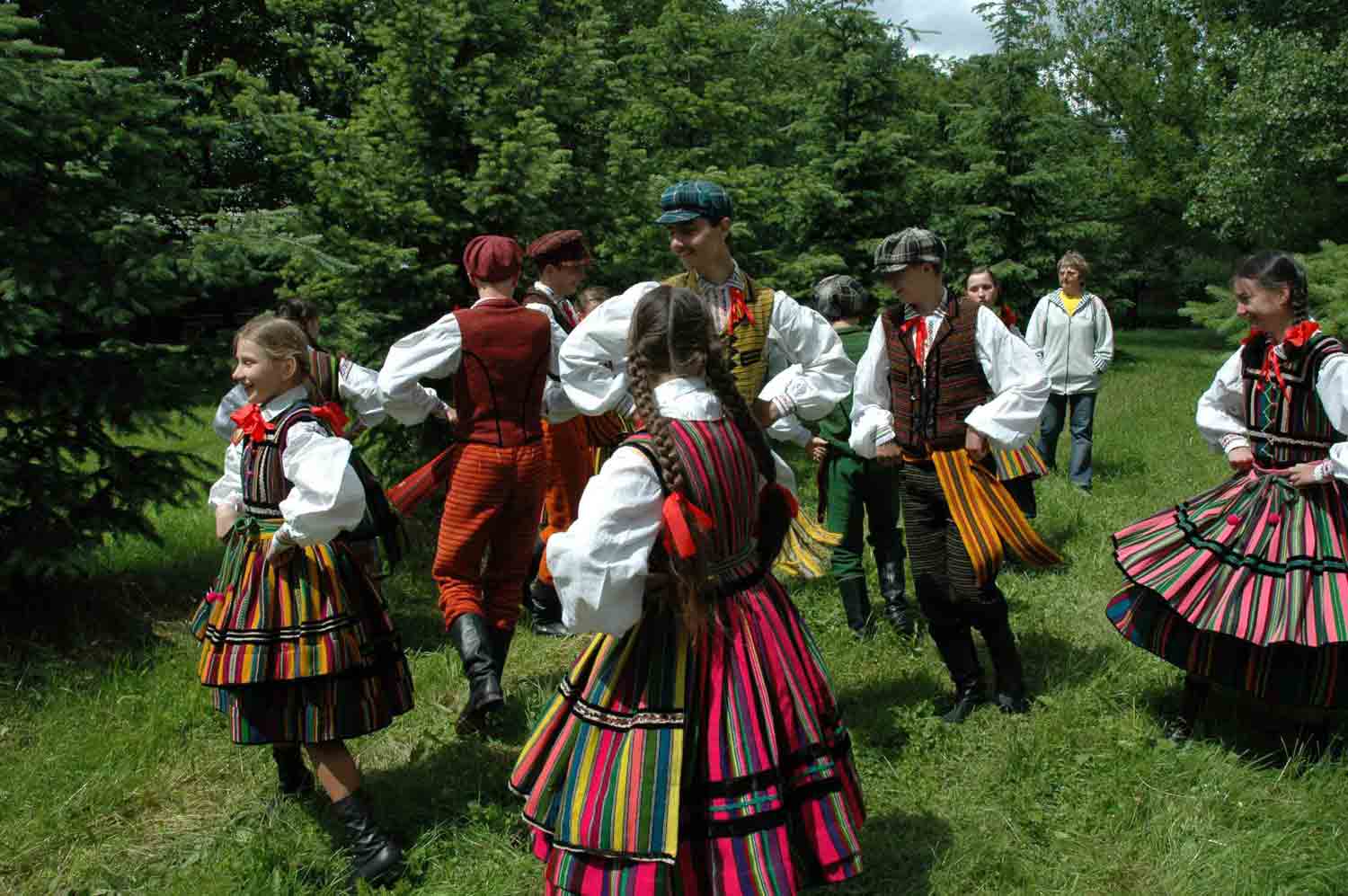 FolkCostume&Embroidery: Overview of the Folk Costumes of Poland, part 3 ...