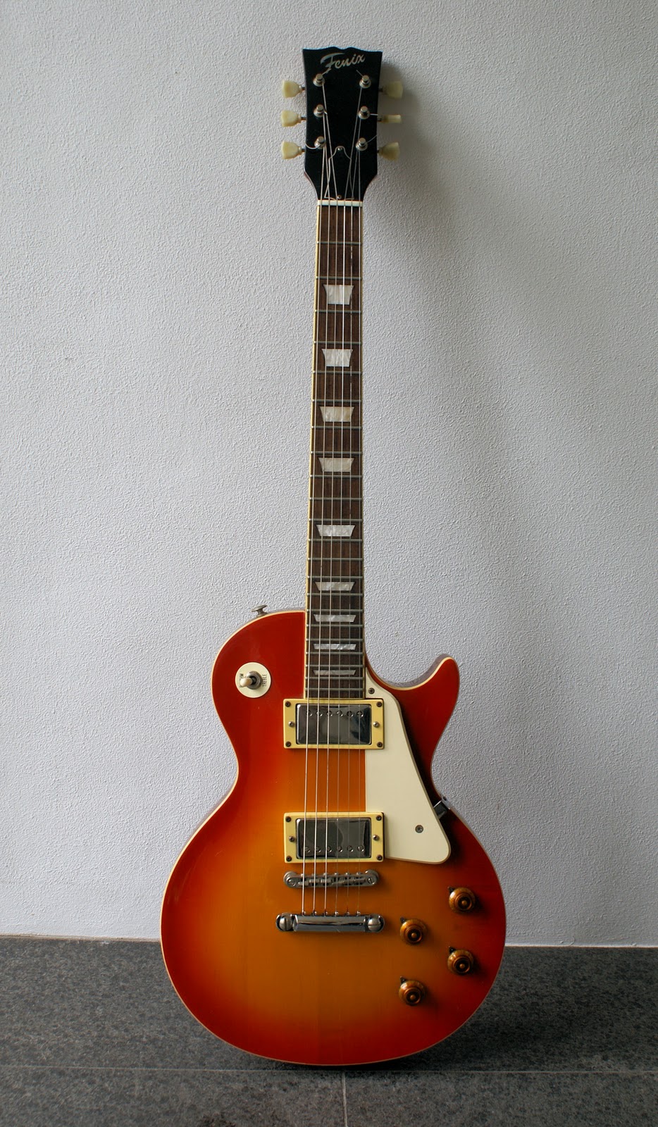 Noud's Guitar Collection Fenix Stratocaster Lipstick pickups