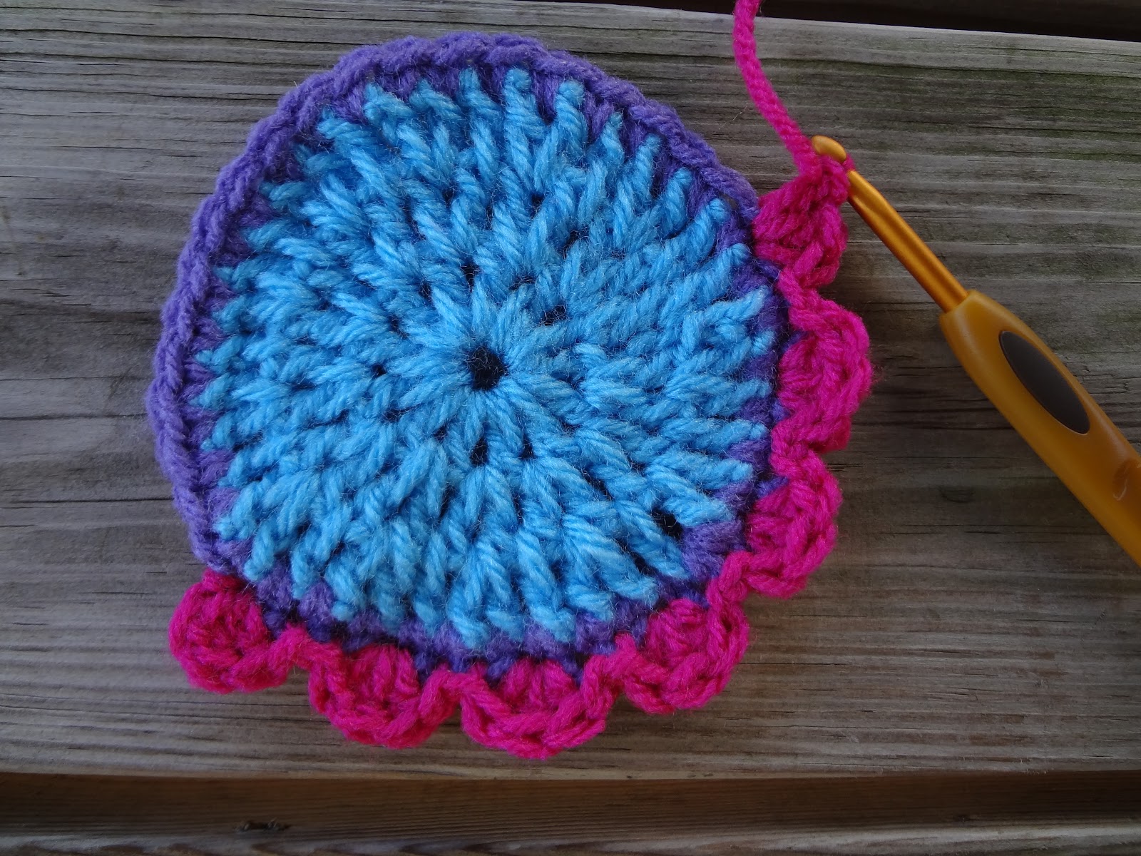 Fiber Flux Variations of Crochet Scallop Edging (plus a fun practice
