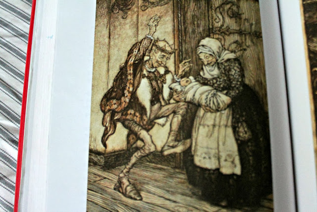"Briar Rose" from The Illustrated Brothers Grimm Fairy Tales, illustrated by Arthur Rackham. Originally from 1909, this edition is by Portland House, 2001.