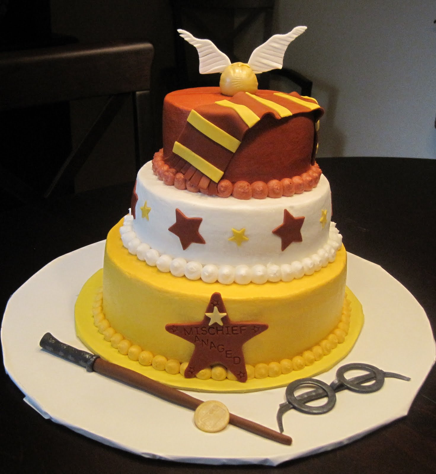 Creative Cakes by Lynn: Harry Potter Cake