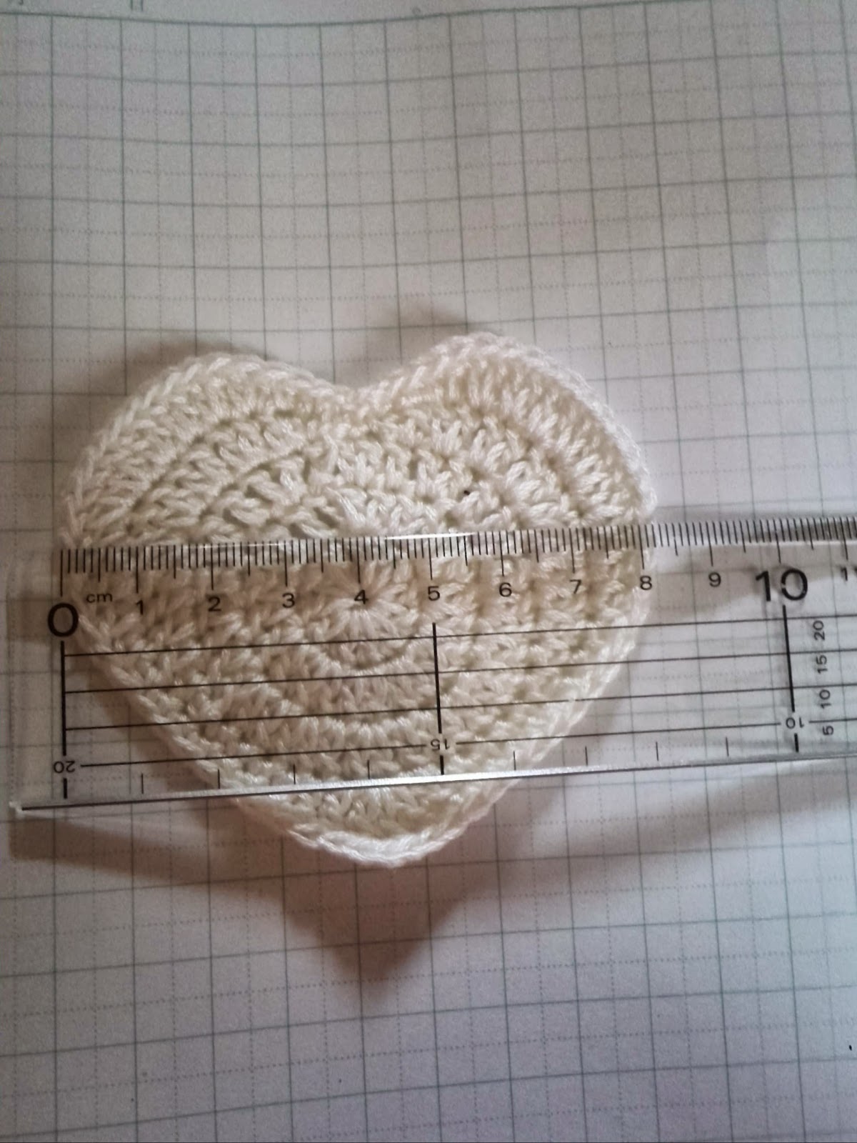 海外編み図リンク】カギ針編みハートのコースター-Crochet and Me 