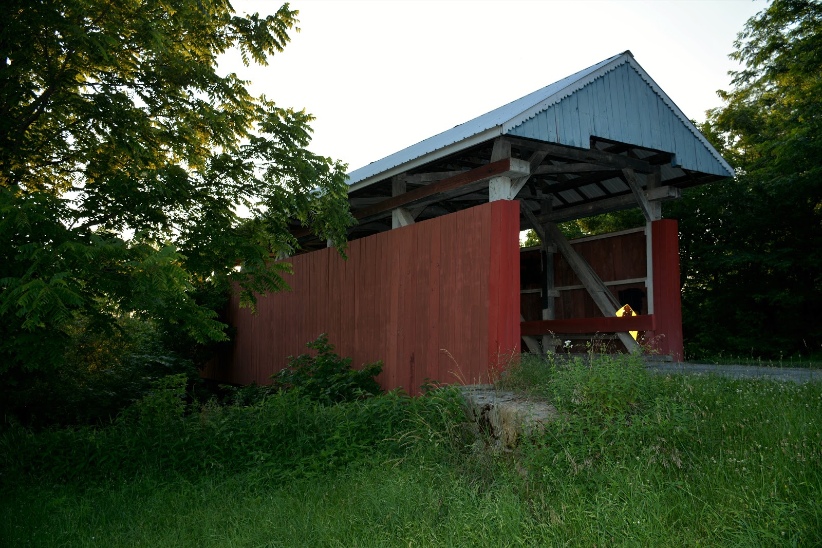 COVERED BRIDGES IN OHIO + HOPEWELL CHURCH COVERED BRIDGE GLENFORD, OHIO