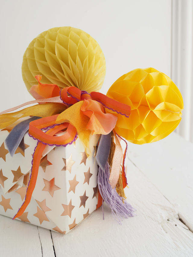 Golden Gift Wrapping Lotts and Lots Making the everyday beautiful