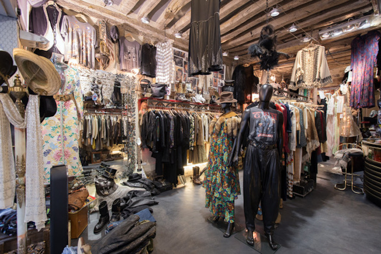 Dónde compran las parisinas: Una guía de tiendas vintage y segunda mano /  La moda en la cultura